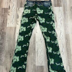 VALABASAS FLORAL DENIM FLARE JEANS